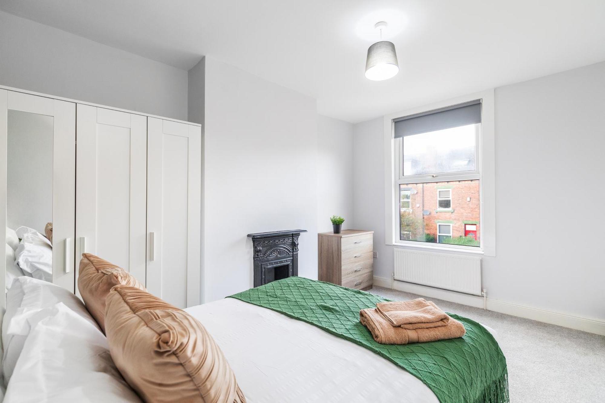 Spacious Two Bed House In Headingley Лидс Экстерьер фото